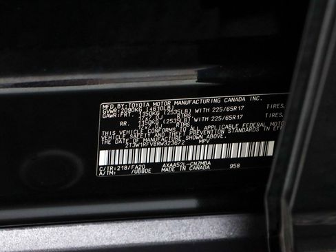 Used 2024 Toyota RAV4 XLE image 31