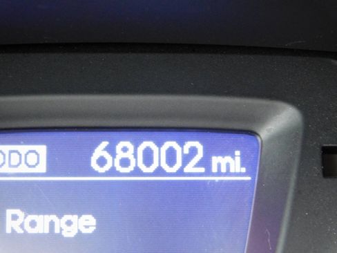 Used 2016 Hyundai Elantra GT w/ Option Group 03 FWD image 9