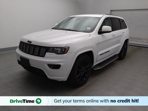Used 2019 Jeep Grand Cherokee Altitude image 1