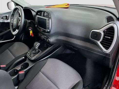 Certified 2025 Kia Soul LX FWD image 27