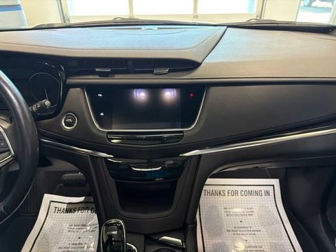 Used 2020 Cadillac XT5 Premium Luxury AWD/4WD image 24