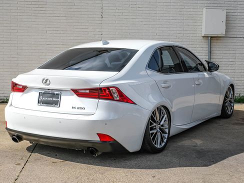 Used 2015 Lexus IS 250 w/ Navigation System Package RWD image 7