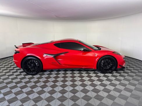 Used 2024 Chevrolet Corvette E-Ray AWD/4WD image 6