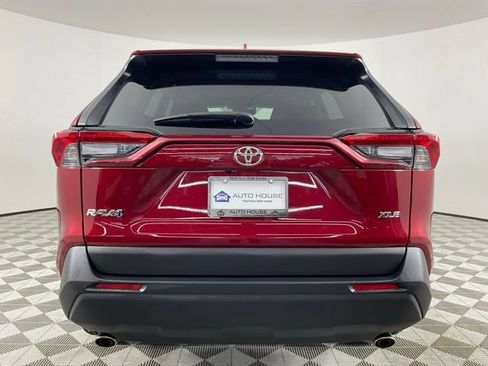 Used 2025 Toyota RAV4 XLE w/ Convenience Package FWD image 6