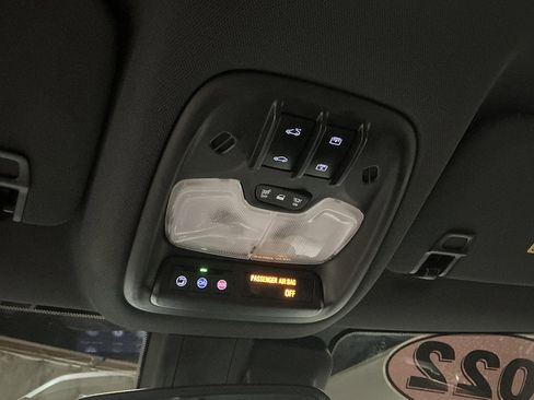 Used 2022 Chevrolet TrailBlazer RS w/ Sun and Liftgate Package AWD/4WD image 31