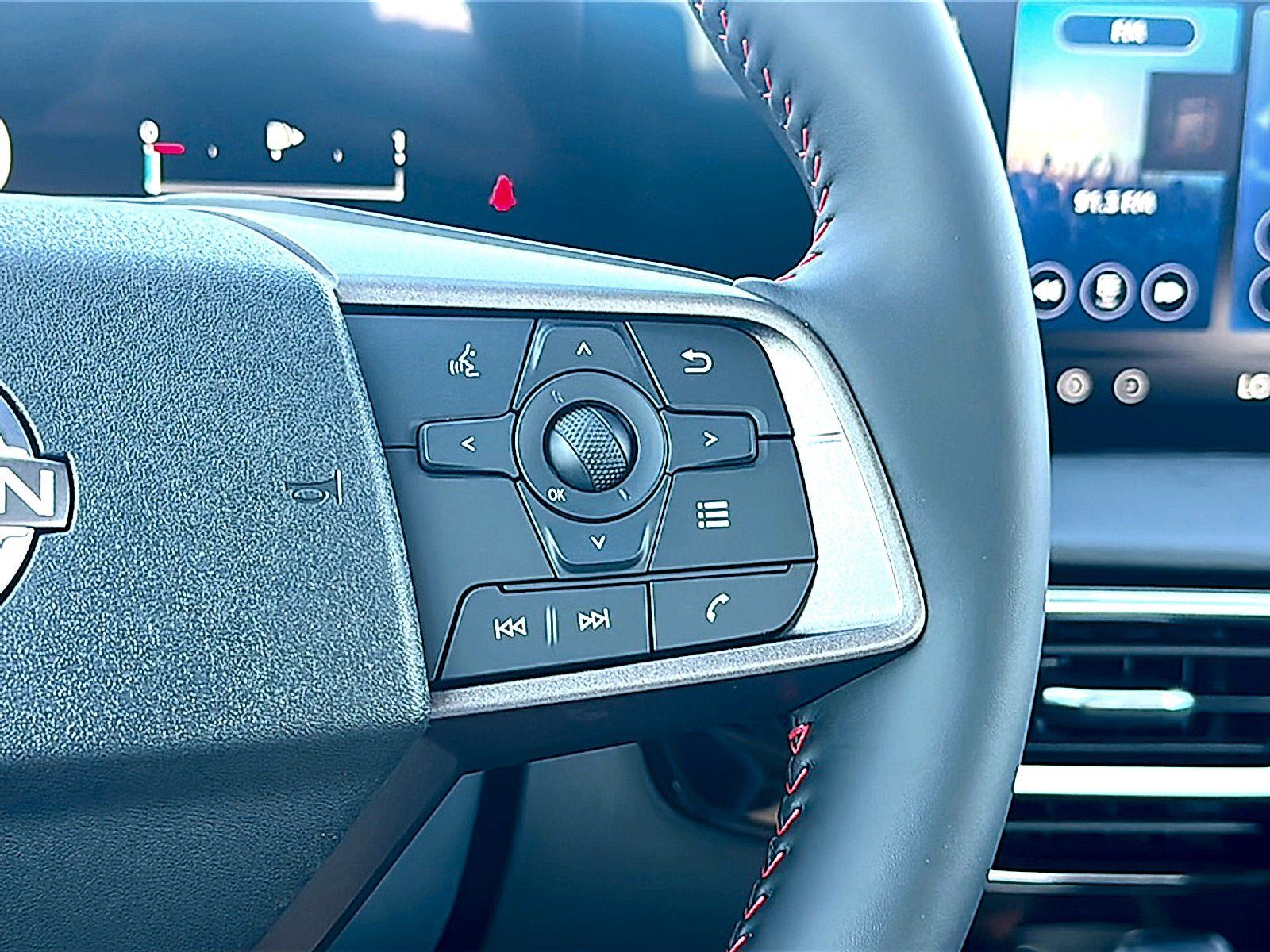 New 2027 Nissan Sentra SR w/ SR Premium Package FWD image 19