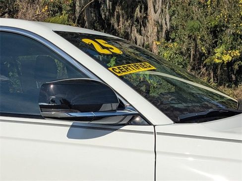 Certified 2025 Jeep Grand Cherokee Limited w/ Trailer Tow Package image 11