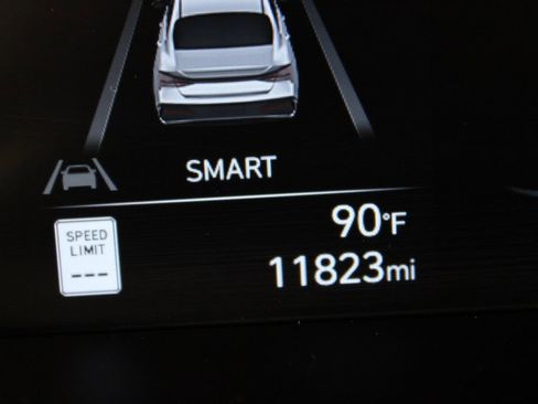 Certified 2025 Hyundai Elantra Sport FWD image 27