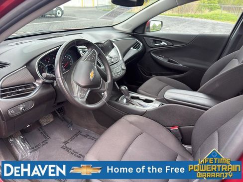 Used 2018 Chevrolet Malibu LT w/ Driver Confidence Package FWD image 11