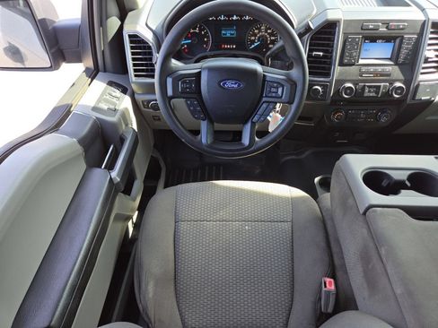 Used 2018 Ford F150 XLT AWD/4WD image 24