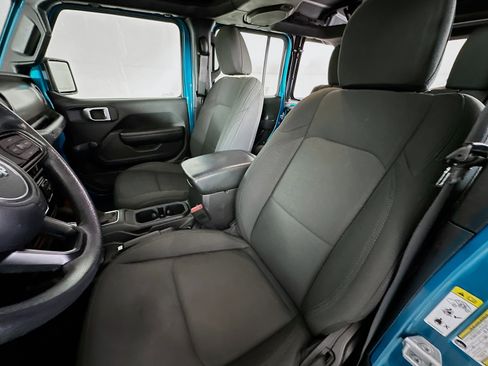 Used 2020 Jeep Wrangler Unlimited Sport image 13