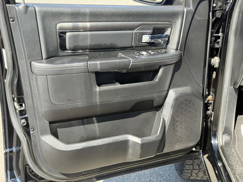 Used 2014 RAM 1500 Sport w/ Convenience Group AWD/4WD image 9