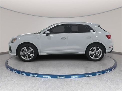 Used 2022 Audi Q3 2.0T Premium Plus w/ Premium Plus Package AWD/4WD image 9