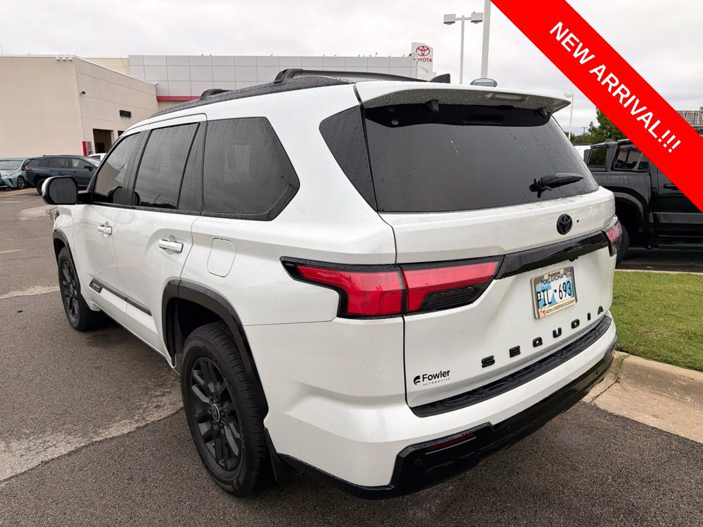 Used 2024 Toyota Sequoia Platinum AWD/4WD image 6