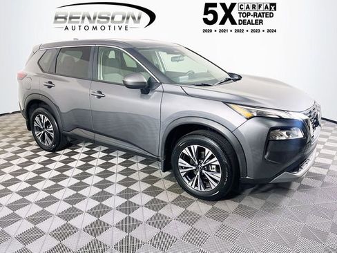 Used 2023 Nissan Rogue SV image 1