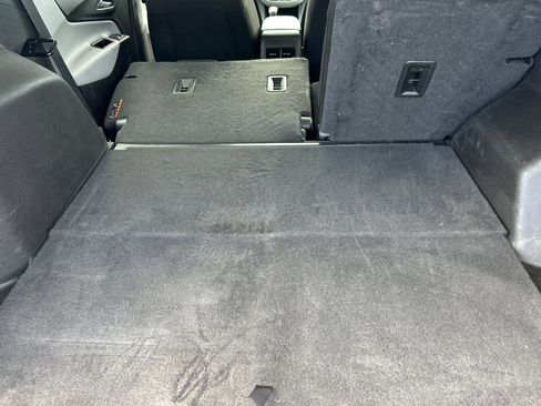 Used 2022 Chevrolet Equinox LT FWD image 15