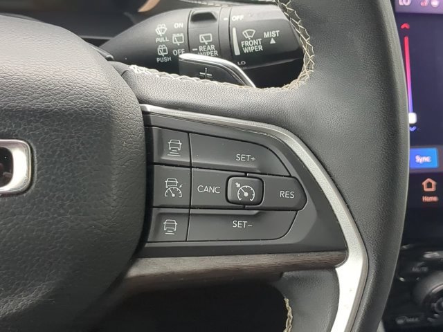 Used 2024 Jeep Grand Cherokee Limited 4xe AWD/4WD image 33