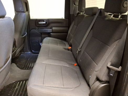 Used 2021 Chevrolet Silverado 2500 LT w/ Convenience Package image 11