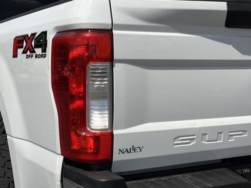 Used 2019 Ford F350 XL w/ Power Equipment Group AWD/4WD image 24