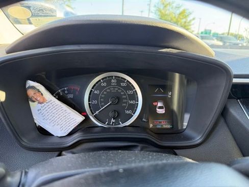 Used 2021 Toyota Corolla LE image 7