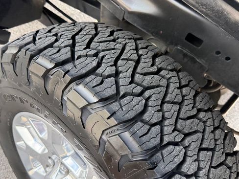 Used 2024 RAM 2500 Laramie AWD/4WD image 40