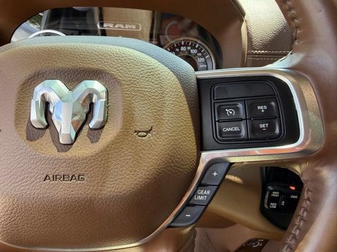 Used 2022 RAM 3500 Laramie AWD/4WD image 22