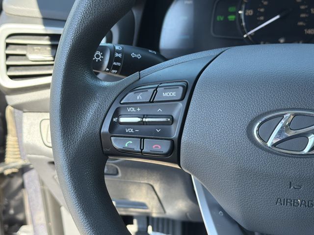 Used 2018 Hyundai Ioniq Blue FWD image 26