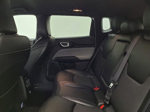 Used 2024 Jeep Compass Latitude image 18