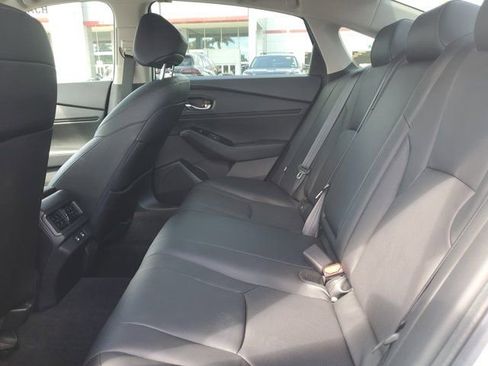 Used 2023 Honda Accord Touring image 8