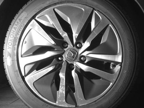 Used 2018 Honda Accord Hybrid image 11