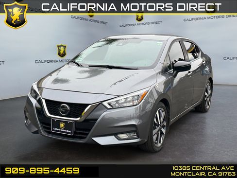 Used 2021 Nissan Versa SR image 1