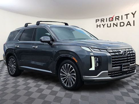 Used 2023 Hyundai Palisade Calligraphy AWD/4WD image 3