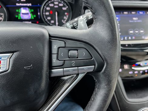 Used 2023 Cadillac XT6 Sport w/ Technology Package image 16