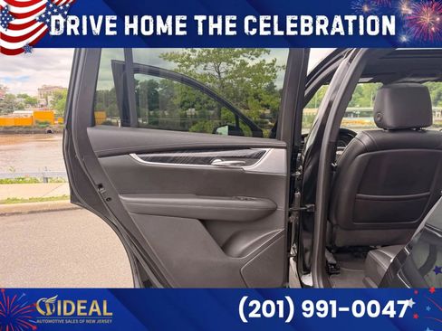 Used 2021 Cadillac XT6 Premium Luxury AWD/4WD image 26