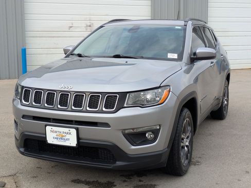 Used 2020 Jeep Compass Latitude image 7