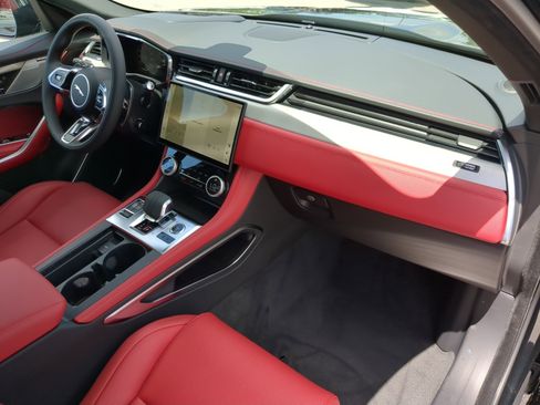 New 2026 Jaguar F-PACE R-Dynamic S image 12