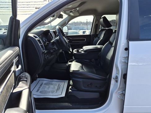 Used 2024 RAM 2500 Laramie image 12