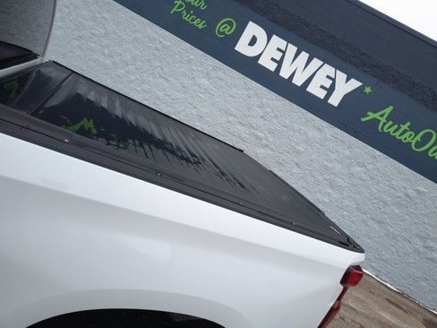 Used 2021 Chevrolet Silverado 1500 LT image 10