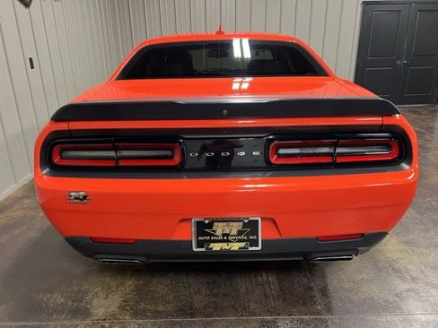 Used 2016 Dodge Challenger R/T Scat Pack image 9