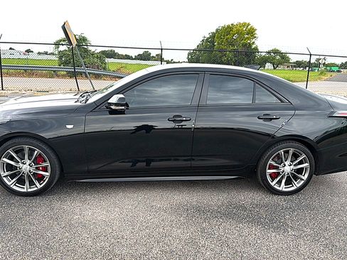 Used 2024 Cadillac CT4 Sport RWD image 4