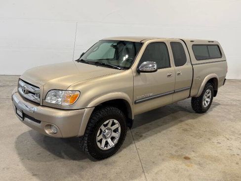 Used 2005 Toyota Tundra SR5 AWD/4WD image 2