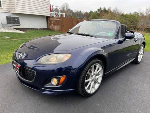Used 2012 MAZDA MX-5 Miata Touring w/ Appearance Pkg image 25