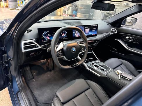 Used 2026 BMW 330i Sedan w/ Convenience Package RWD image 16