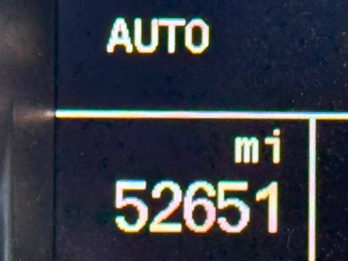 Used 2011 Maserati Quattroporte RWD image 8