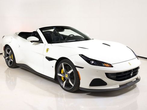 Certified 2022 Ferrari Portofino M RWD image 1