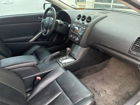Used 2012 Nissan Altima 3.5 SR w/ 3.5SR Premium Pkg FWD image 11