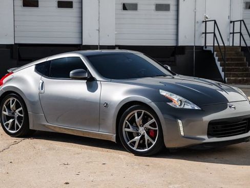 Used 2014 Nissan 370Z Coupe w/ Sport Package image 30