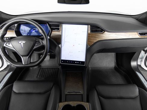 Used 2020 Tesla Model S Long Range image 33