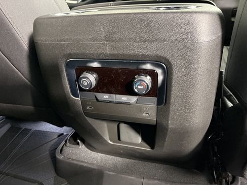 New 2026 Chevrolet Tahoe LS image 17