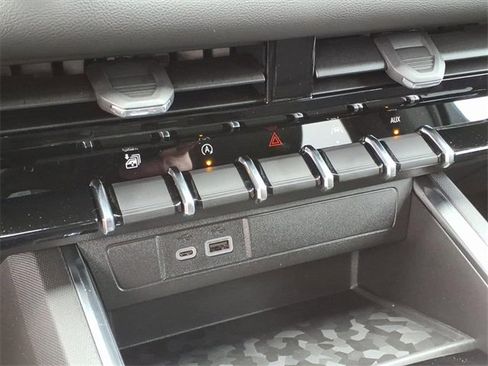 New 2026 GMC Canyon Elevation image 18